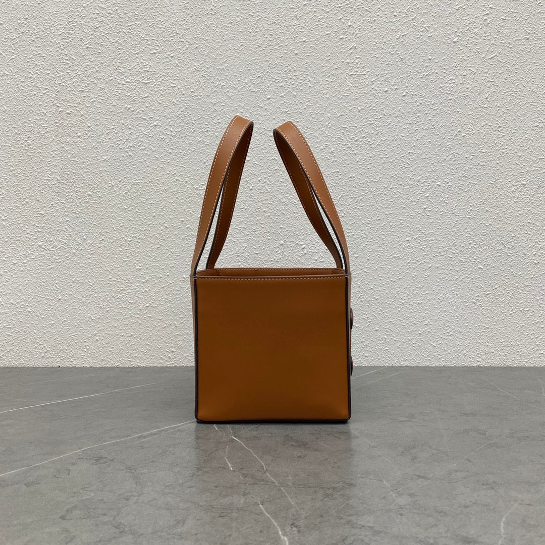 Top Quality Cube Bag Cuir Triomphe Square Tan For Women 6in/15cmÂ 