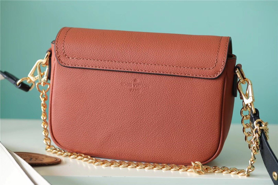 Top Quality Lockme Tender Chataigne Brown For Women,  Shoulder And Crossbody Bags 7.5in/19cm Top Quality 