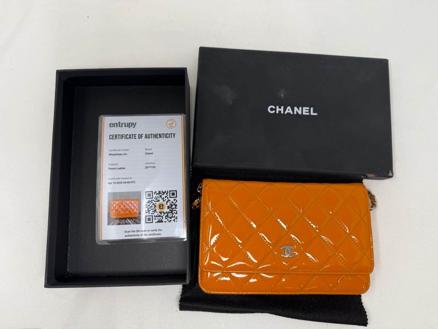 Chanel Patent Classic Wallet On Chain - Orange Mini Bags, Handbags B21-82