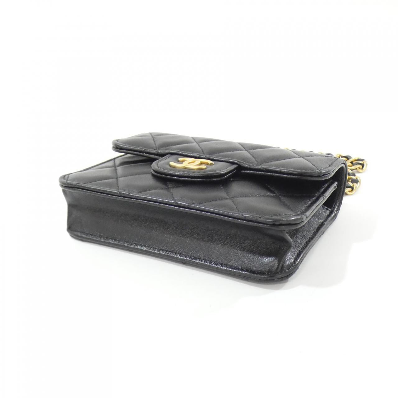 Chanel AP2200 Lambskin Chain Clutch