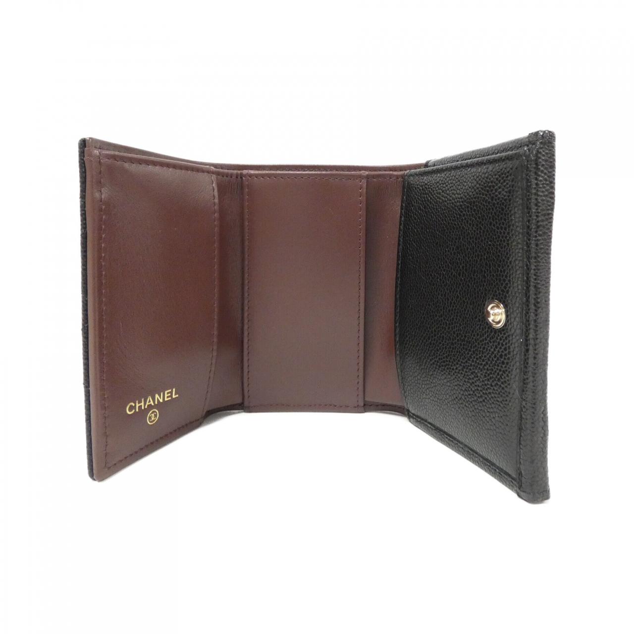 Chanel Timeless Classic Caviar Skin Wallet