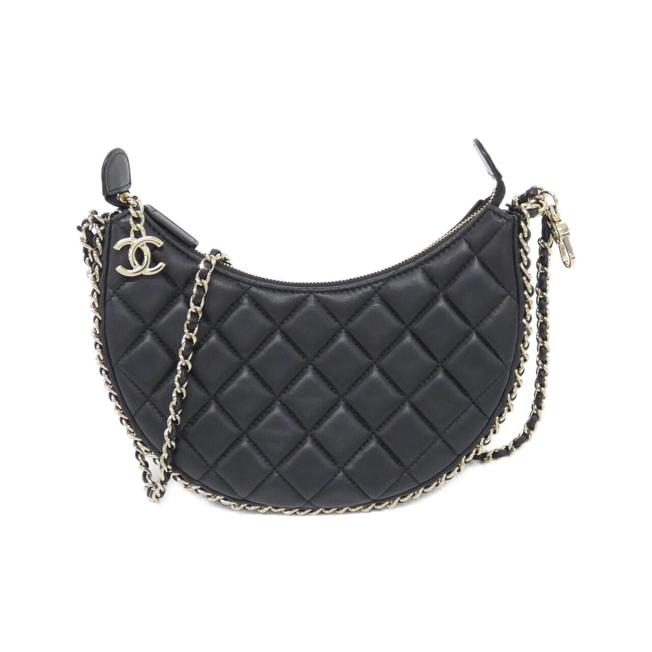 Chanel AS3917 Lambskin Shoulder Bag