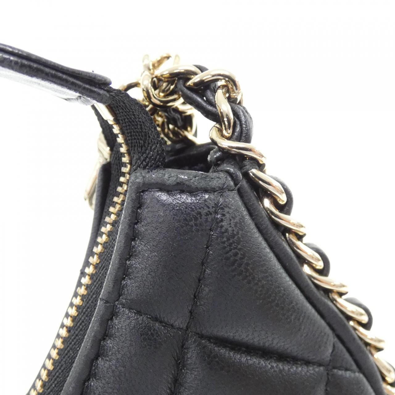 Chanel AS3917 Lambskin Shoulder Bag