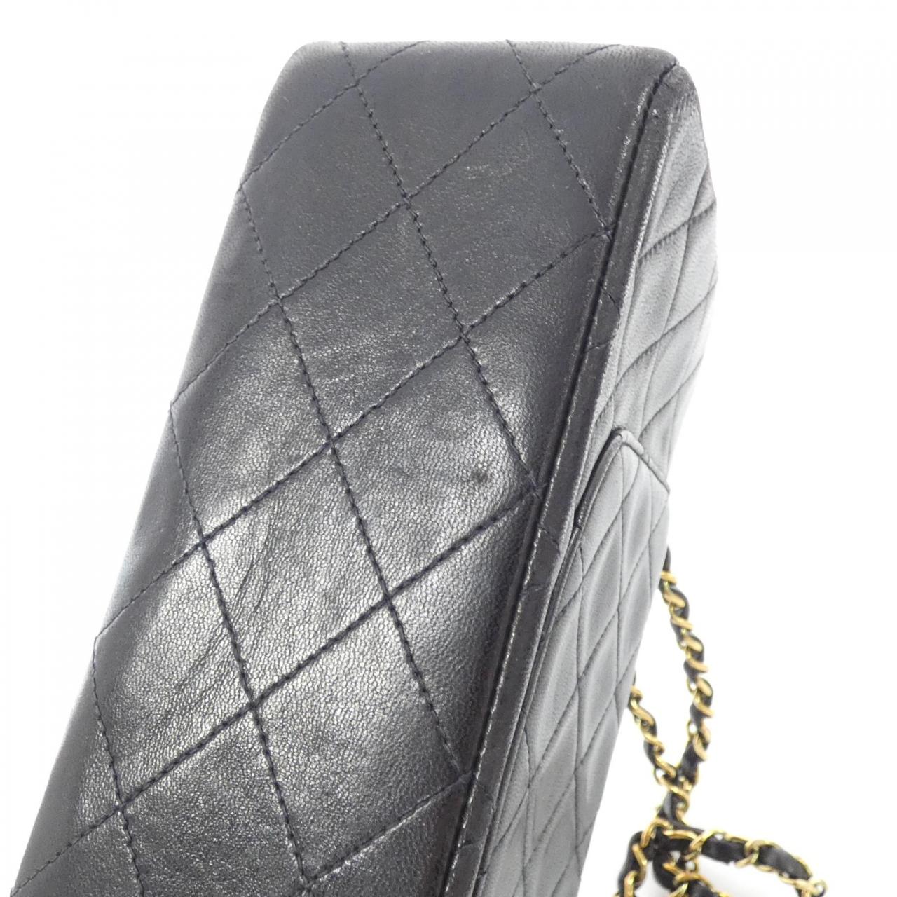 Chanel 1112 Lambskin Shoulder Bag