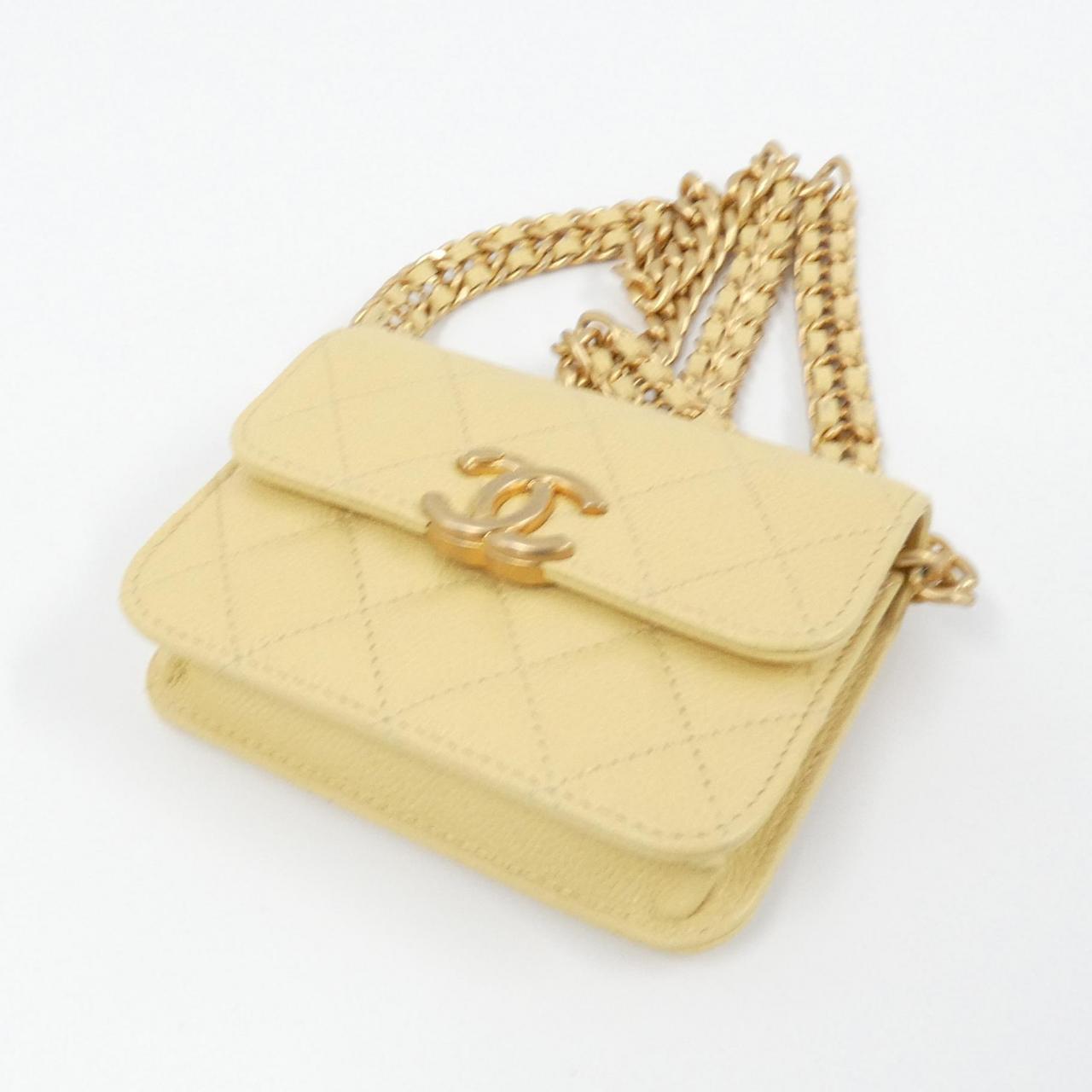 Chanel AP2629 Caviar Skin Chain Clutch