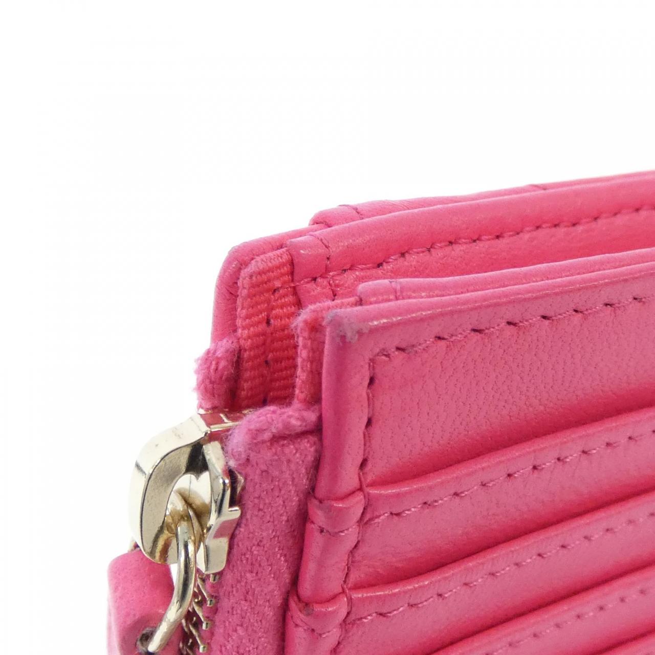 Chanel Chanel 19 Lambskin Card Case