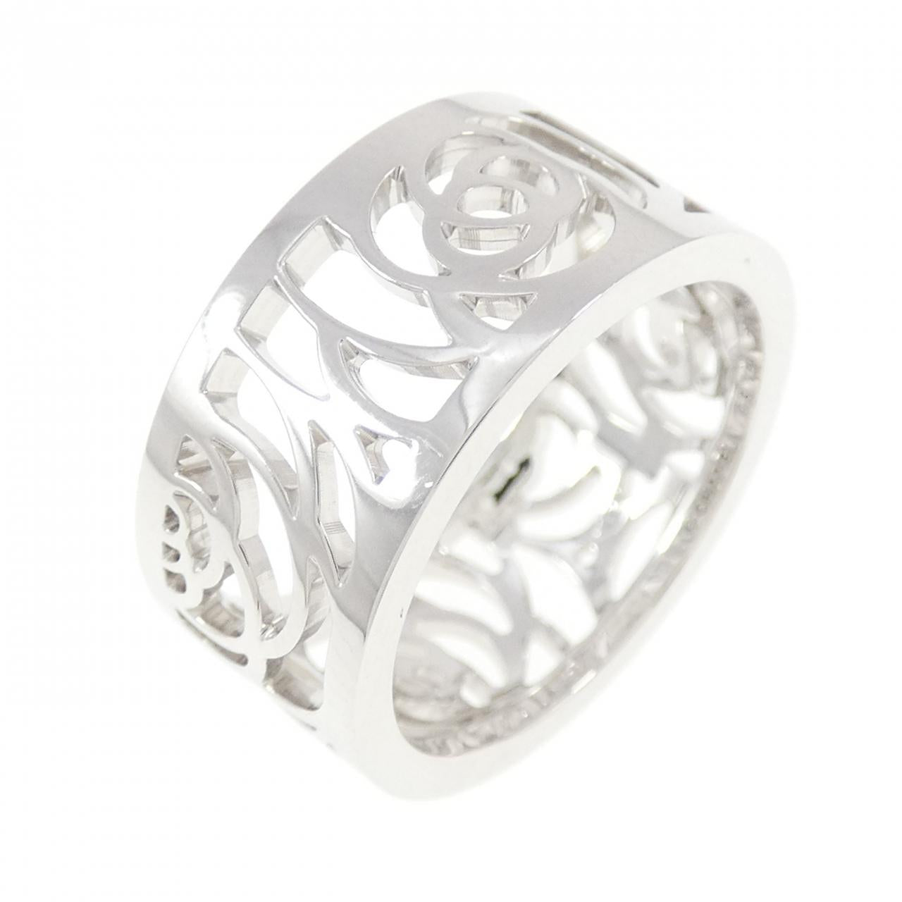Chanel Camelia 750 White Gold Ring