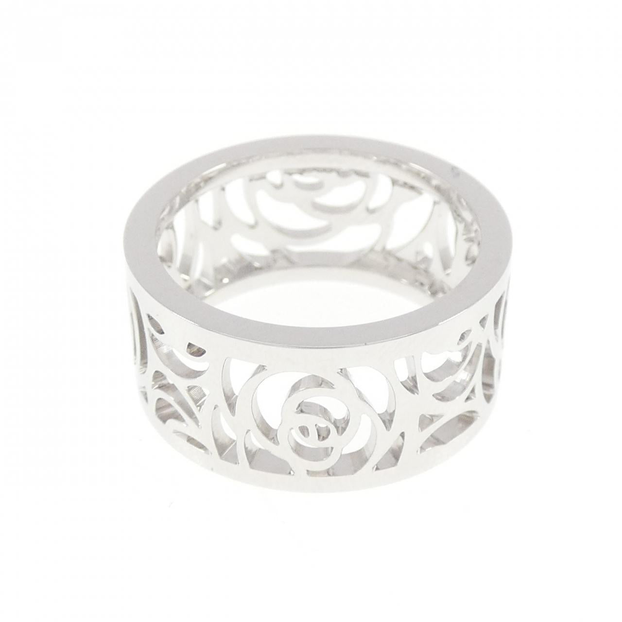 Chanel Camelia 750 White Gold Ring