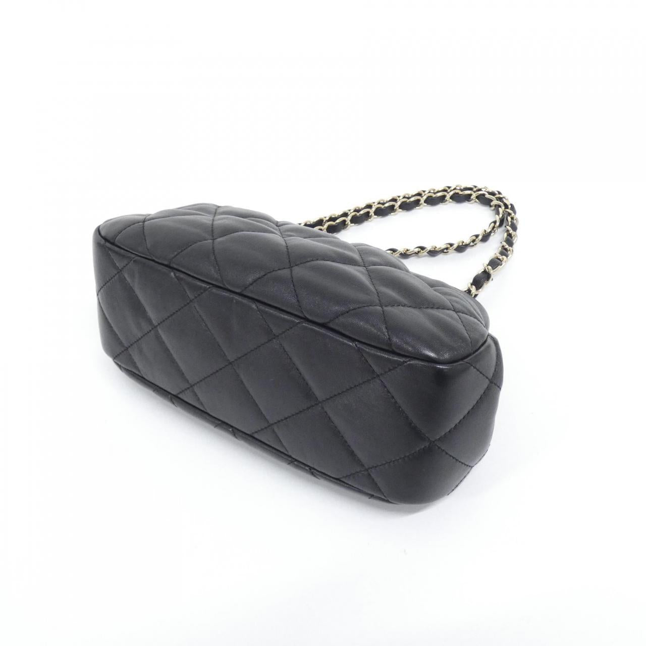 Chanel AS4717 Lambskin Shoulder Bag