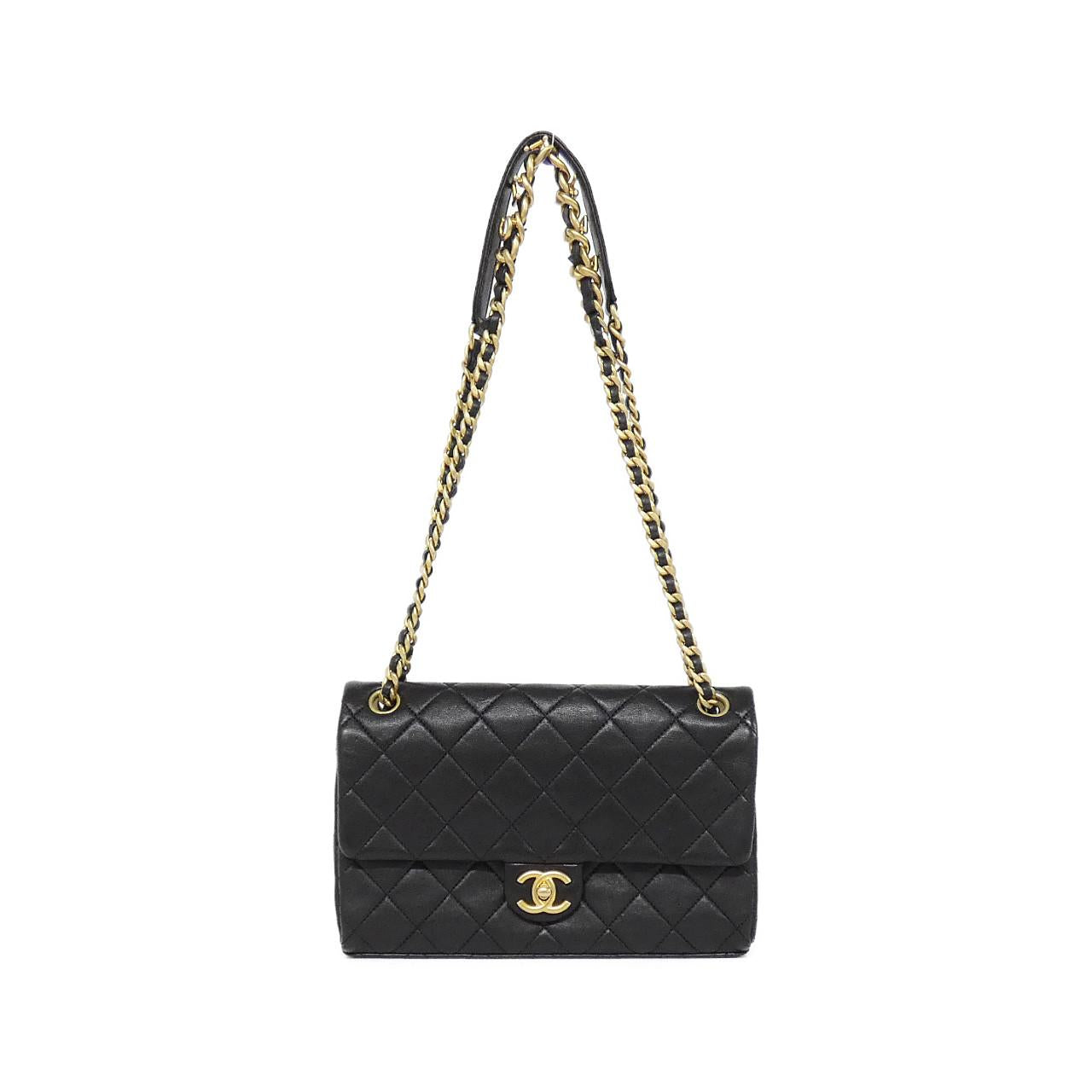 Chanel AS3897 Lambskin Shoulder Bag