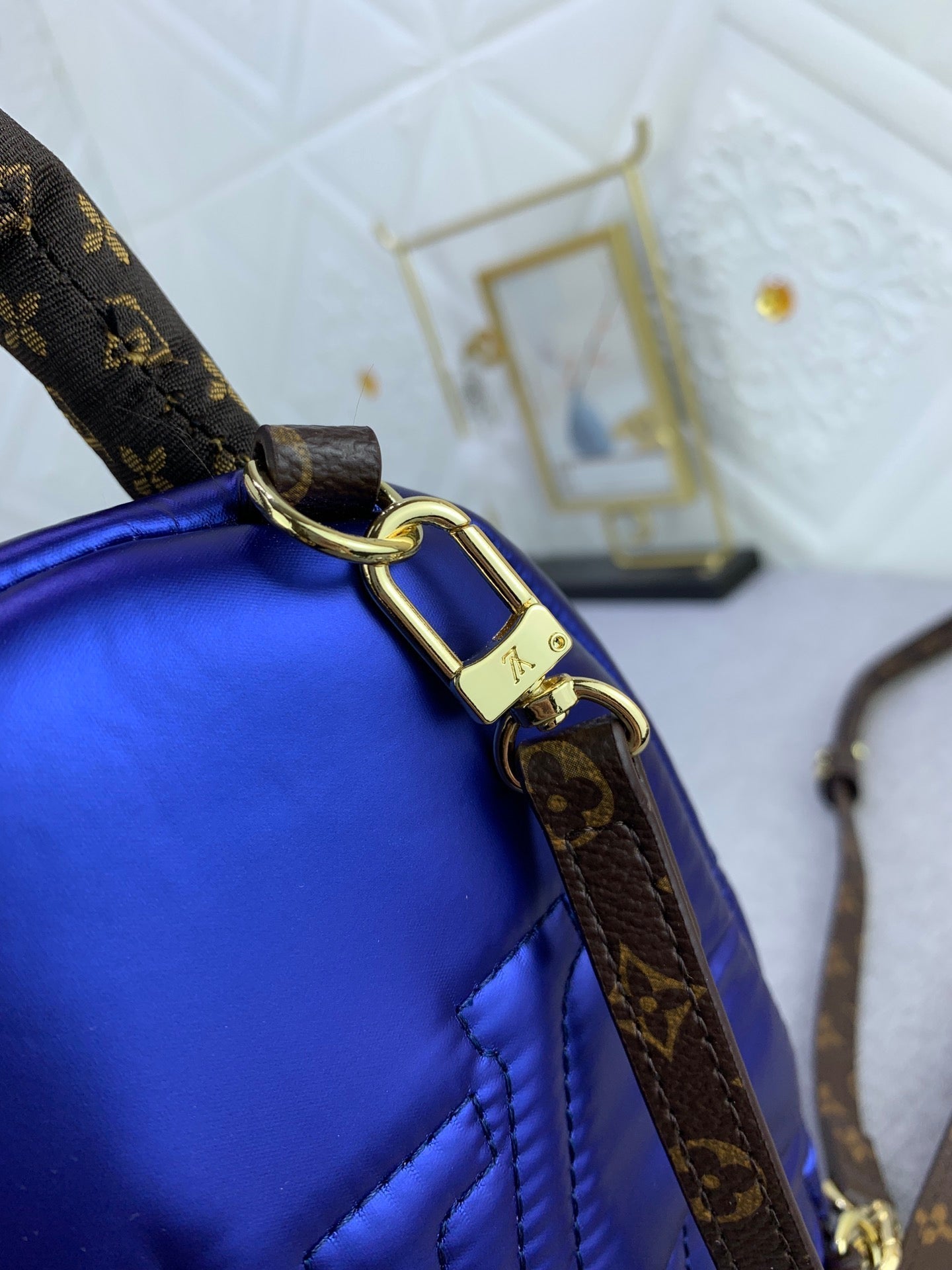 EN - New 1:1 rep Bag LUV 642