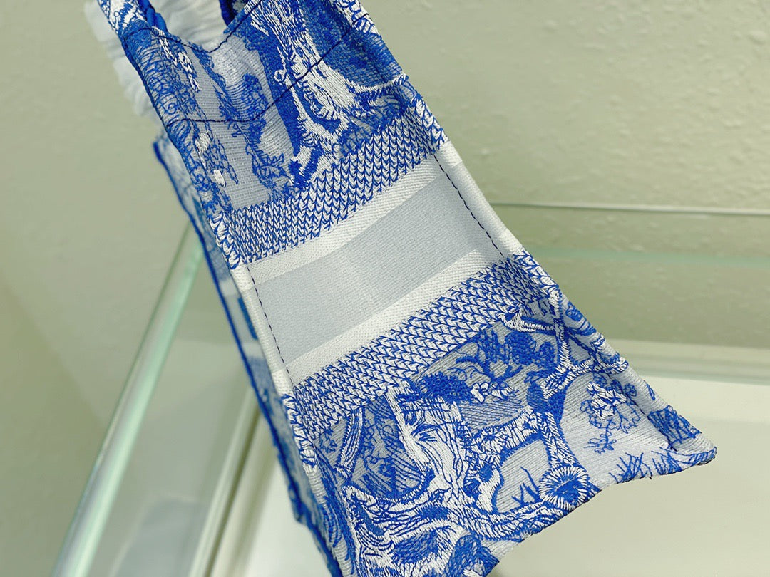 Top Quality Small Book Tote Blue, For Women, Womens Handbags 26.5cm/10.5in CD M1265ZRVJ_M808