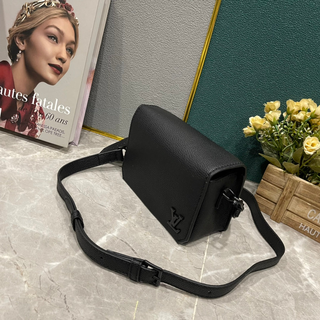 EN - Luxury Bags LUV 867