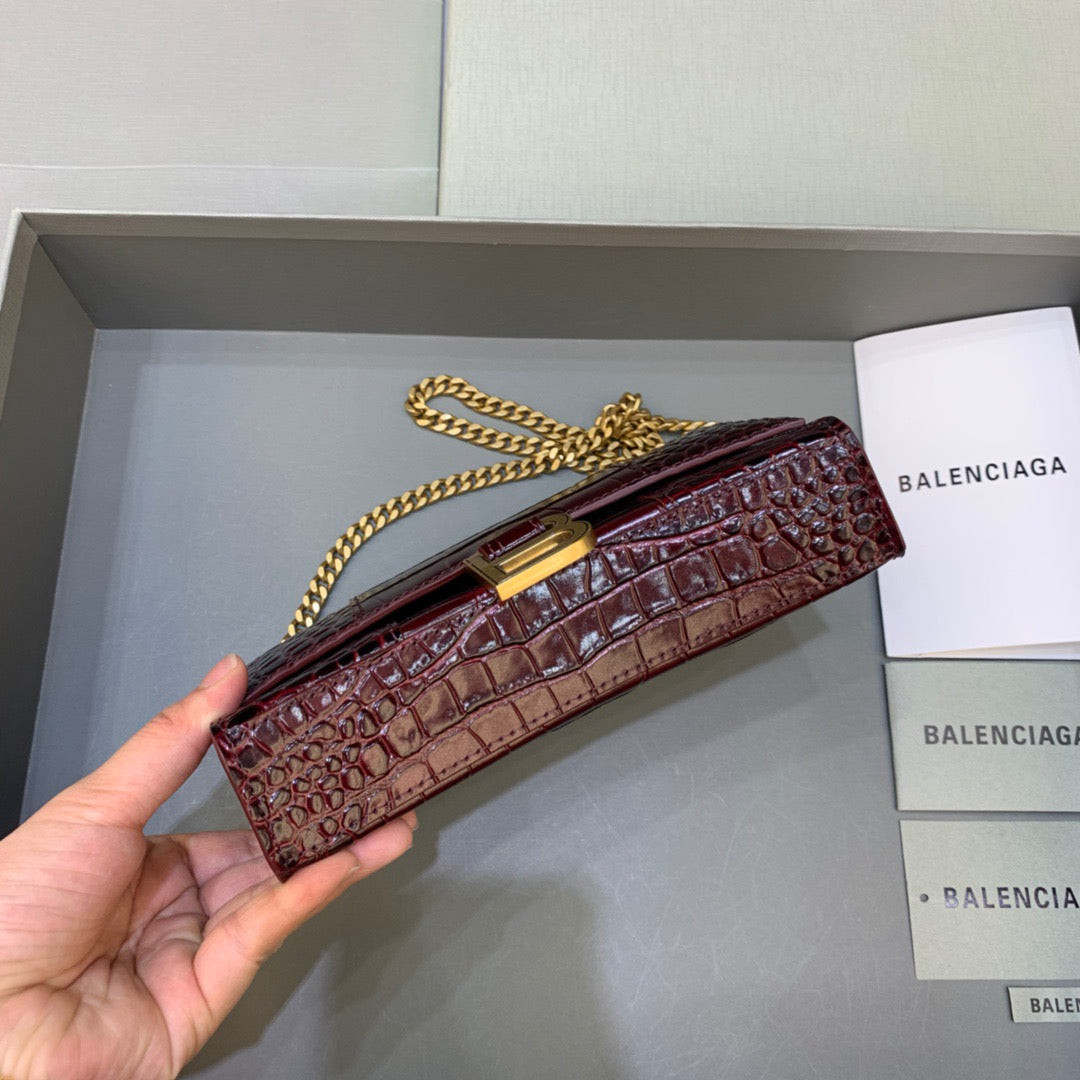 Top Quality Hourglass Wallet On Chain in Dark Red, For Women,  Bags 7.6in/19cm