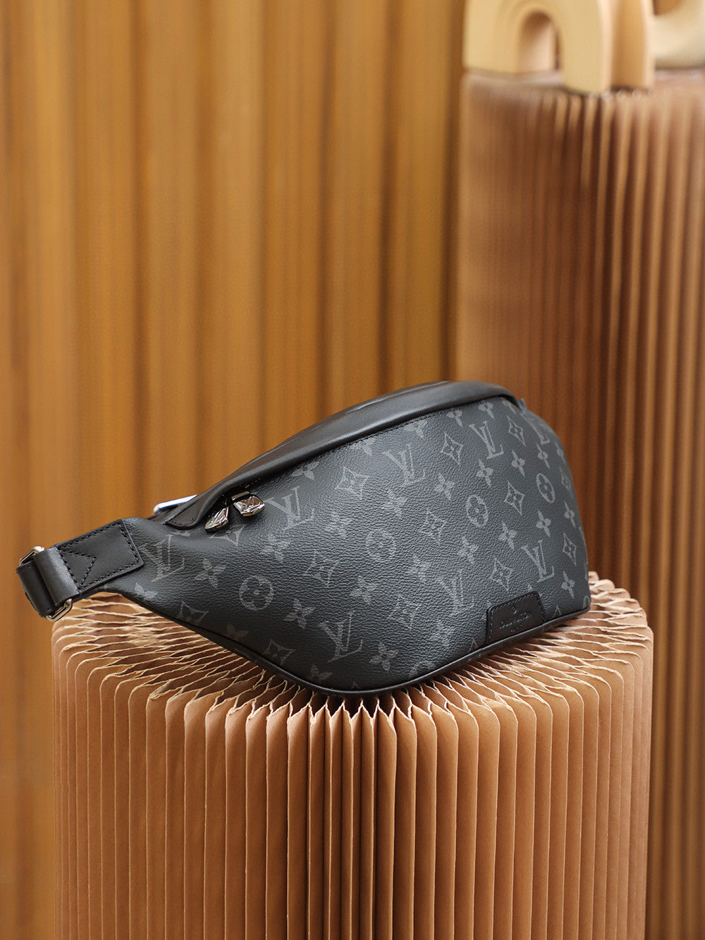 Top Quality Top Qualityscovery Bumbag PM Monogram Eclipse Canvas For Men, Bags, Belt Bags 17.3in/44cm Top Quality M46035