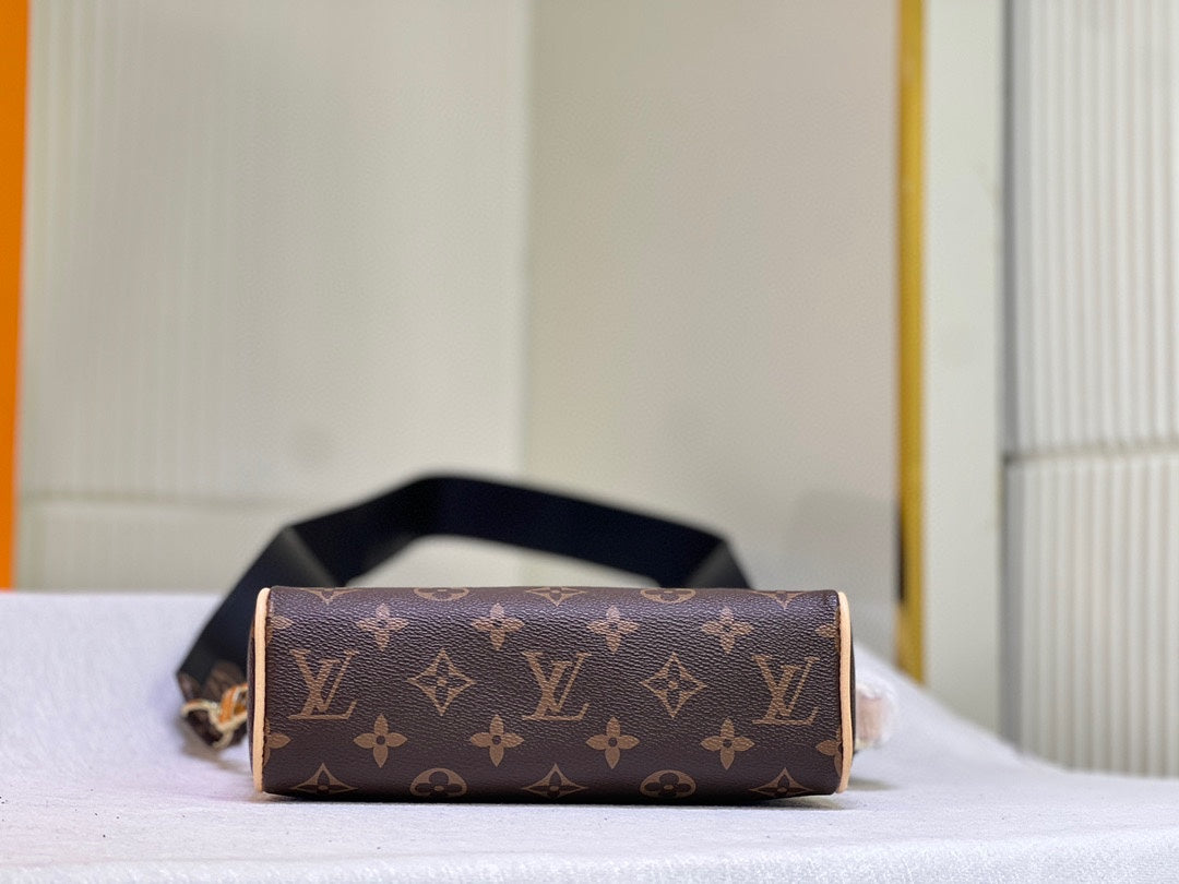 New 1:1 rep Lux Bags LUV 886
