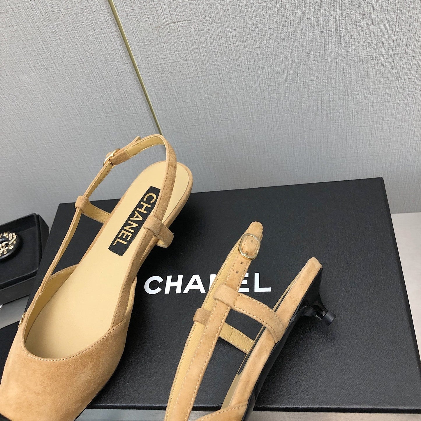 New 1:1 rep CHL High Heel Shoes 065