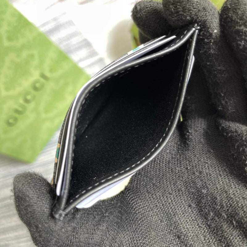 Top Quality -  Bags - 670