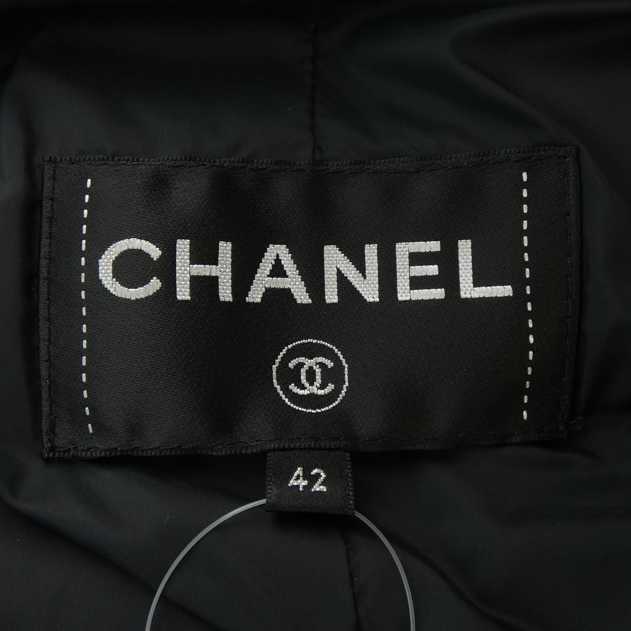 Chanel P60015V45660 Coat