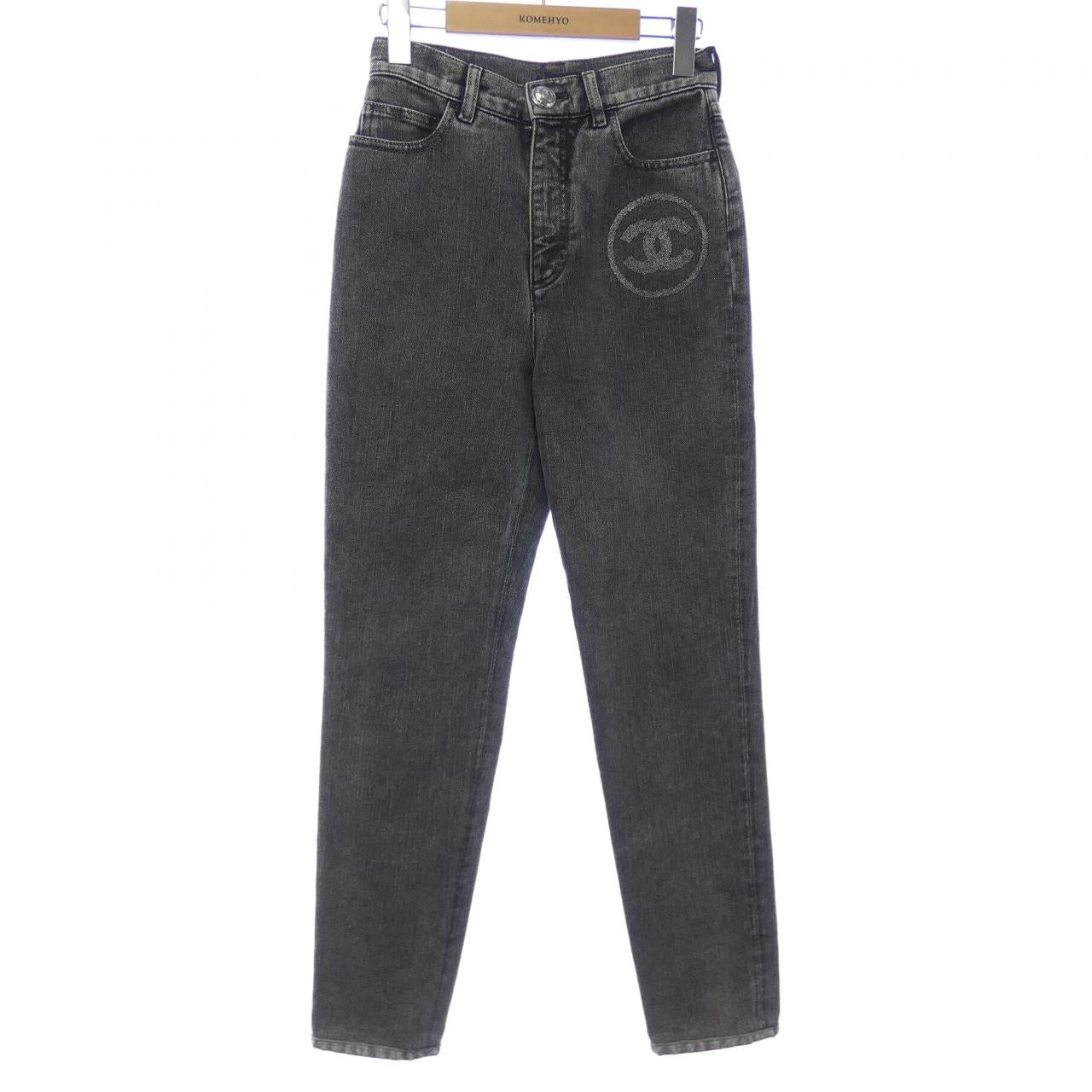Chanel P74150V65658 Jeans
