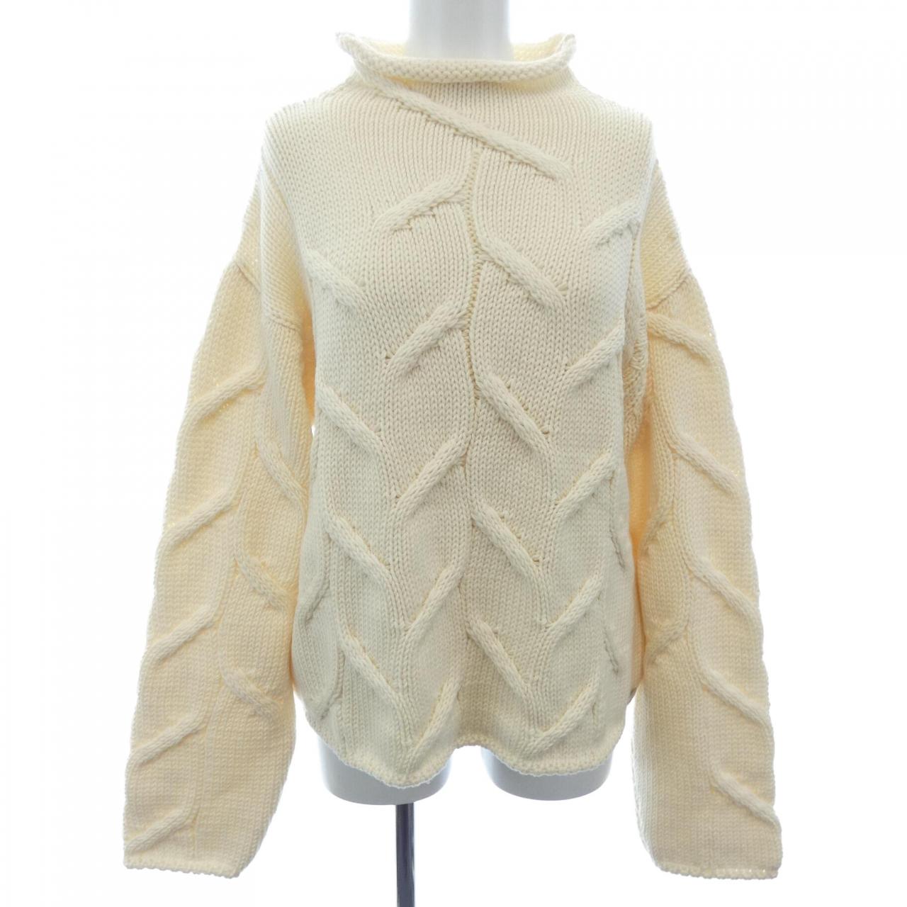 Chanel P13656V00633 Knit