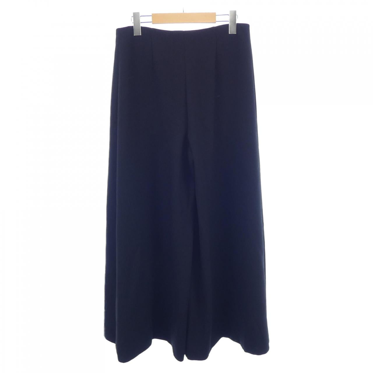 Chanel P71867V63363 Silk Pants