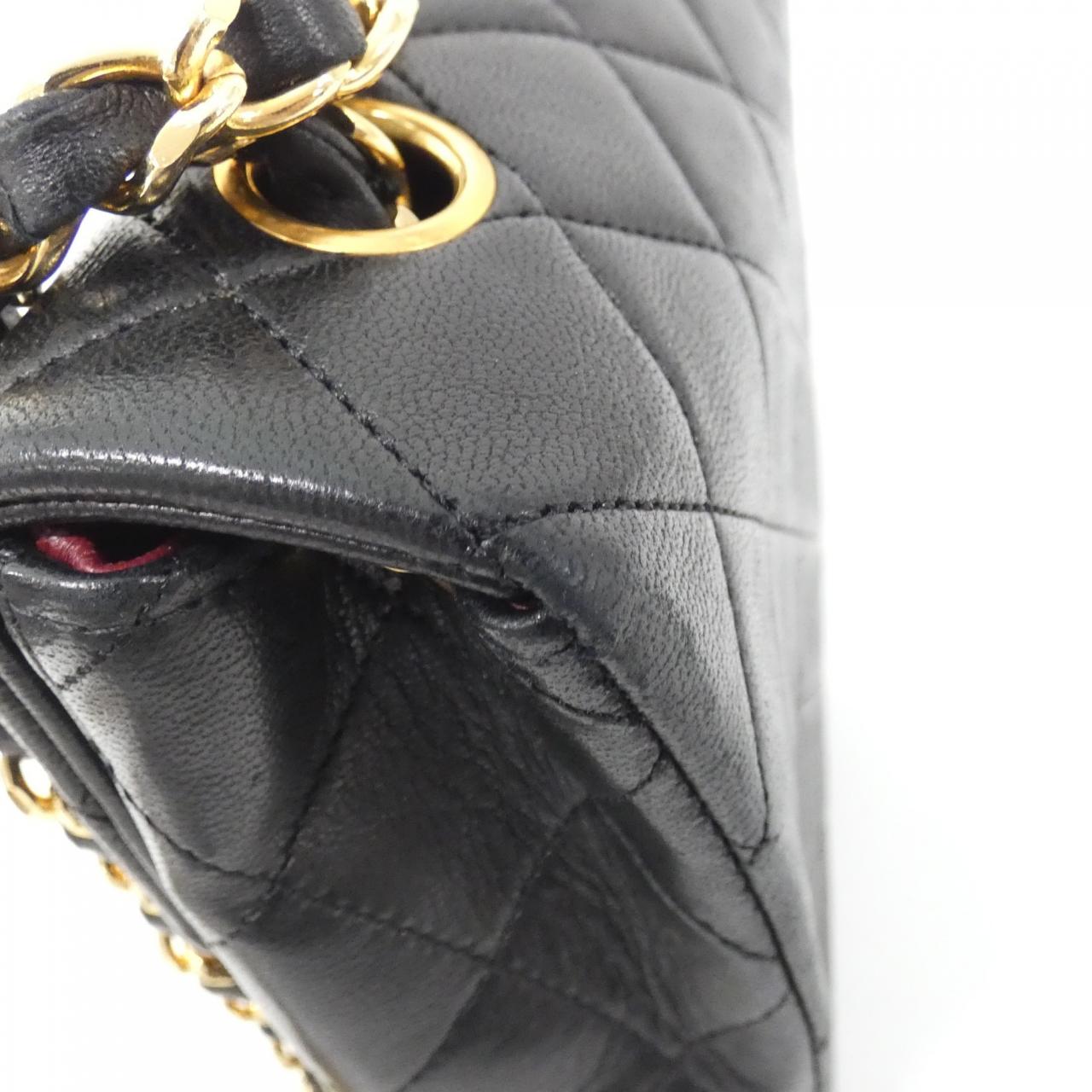 Chanel 01163 Lambskin Shoulder Bag