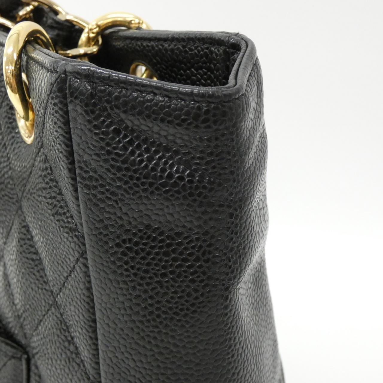 Chanel 20994 Caviar Skin Shoulder Bag