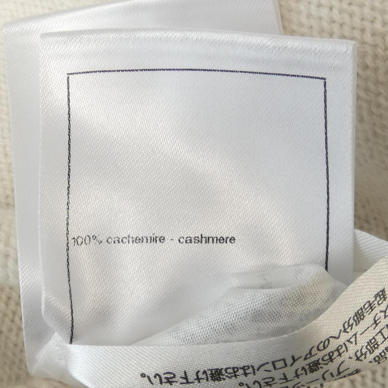 Chanel P78332K11387 100% Cashmere Camisole