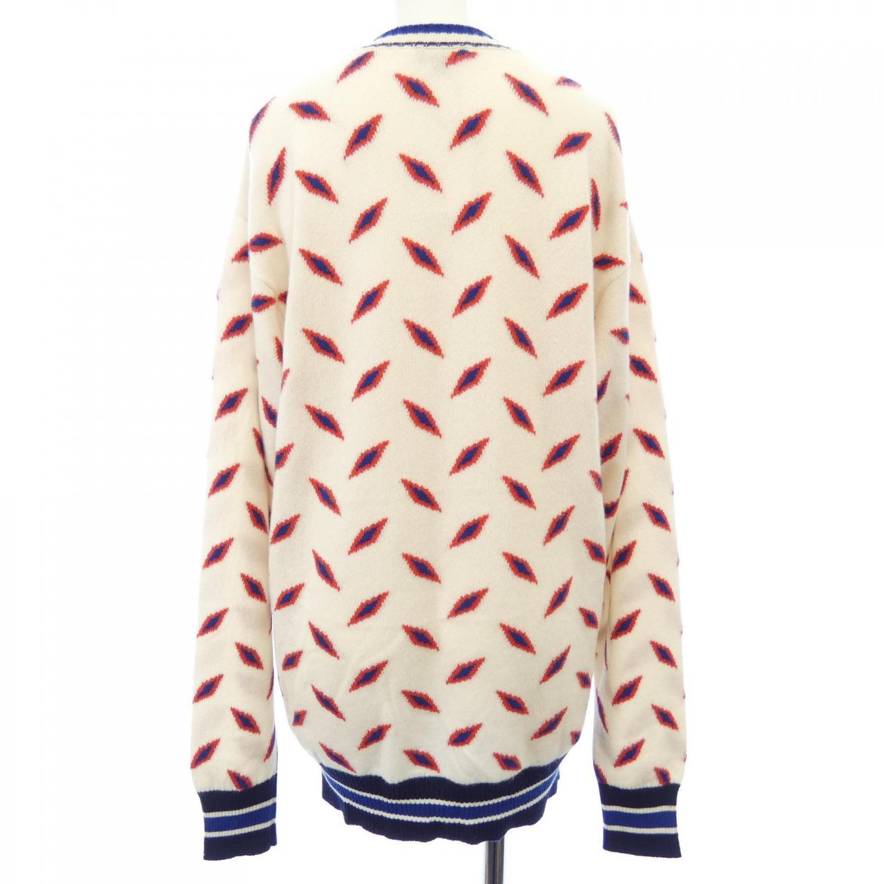 Chanel P54117K07047 Cashmere Knit