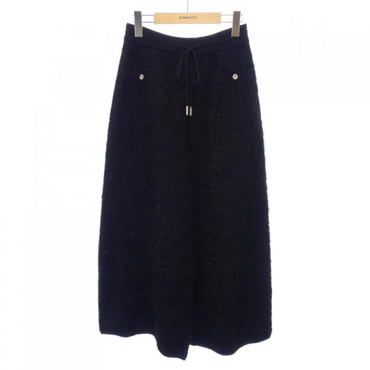 Chanel P70880K10118 Pants