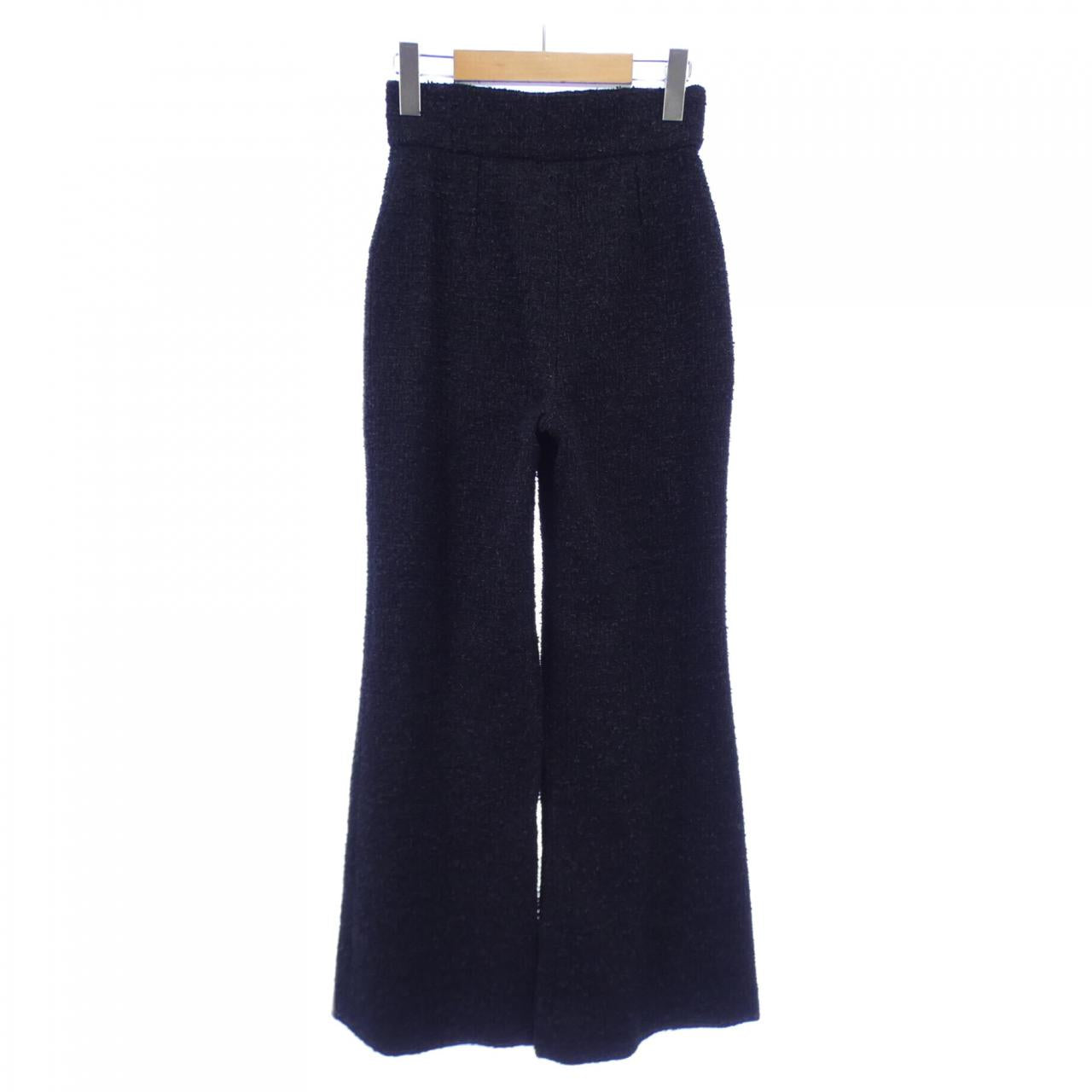 Chanel P63280V48678 Pants