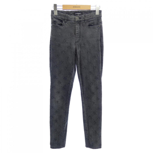 Chanel P62010V47630 19B Jeans