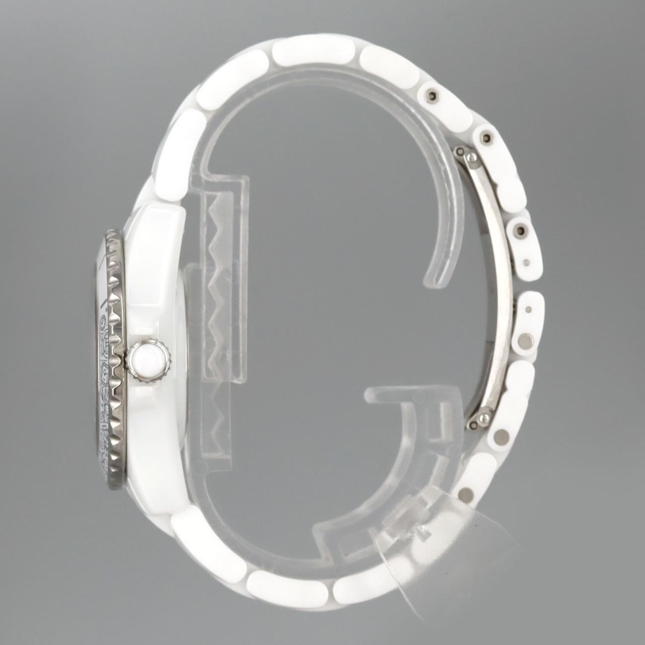 Chanel J12·20 33mm Ceramic Limited