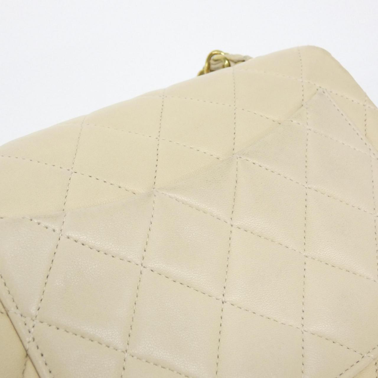 Chanel 1115 Lambskin Shoulder Bag
