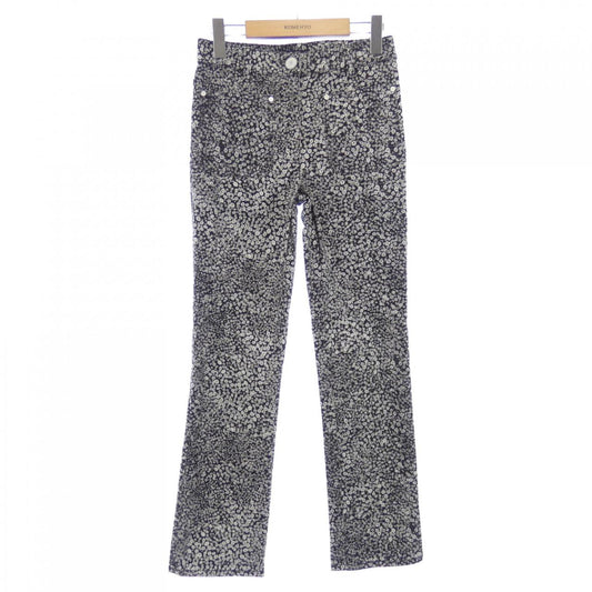Chanel P71263V62840 Pants