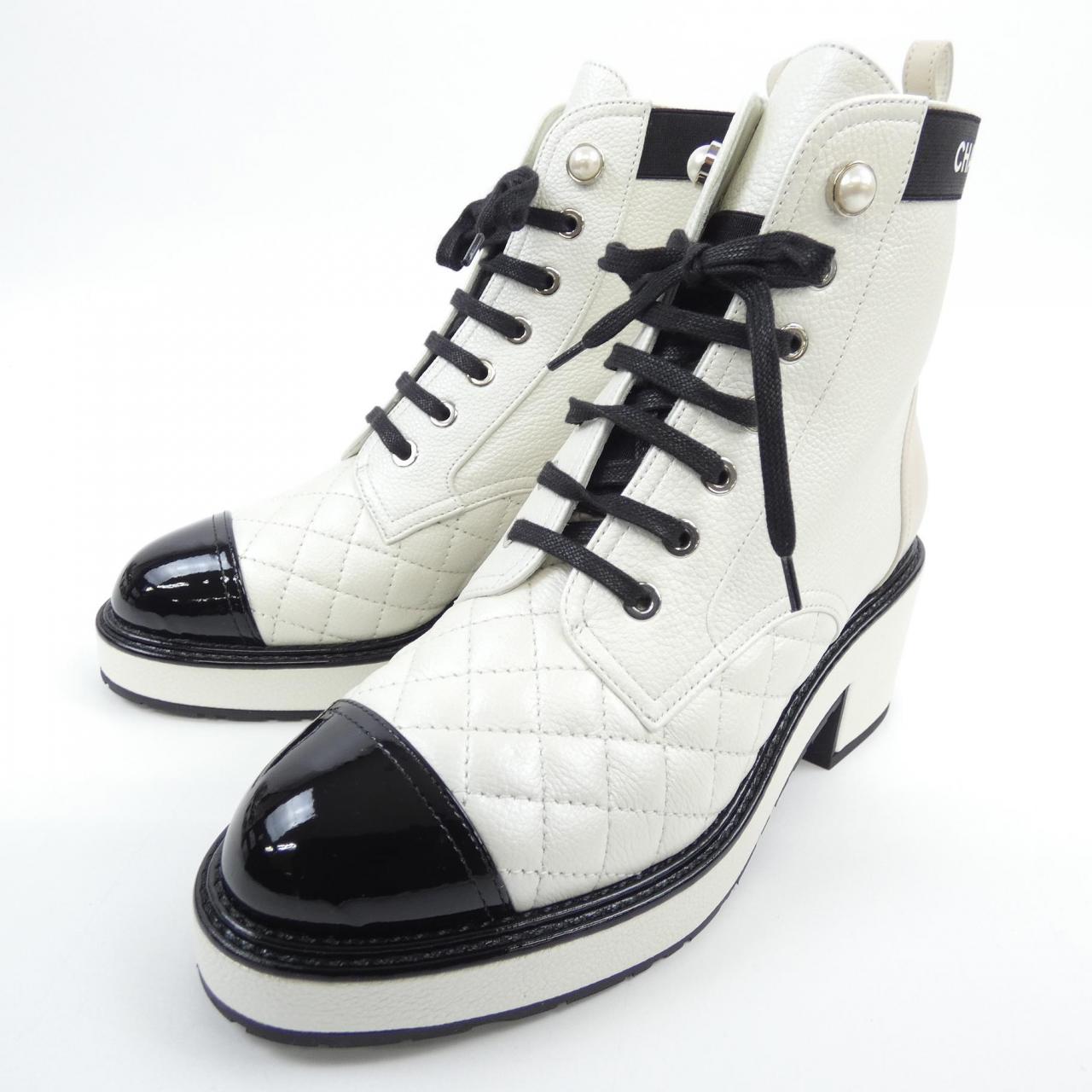 Chanel G38514Y55583 Pearl Calfskin Calfskin Patent Calfskin Boots