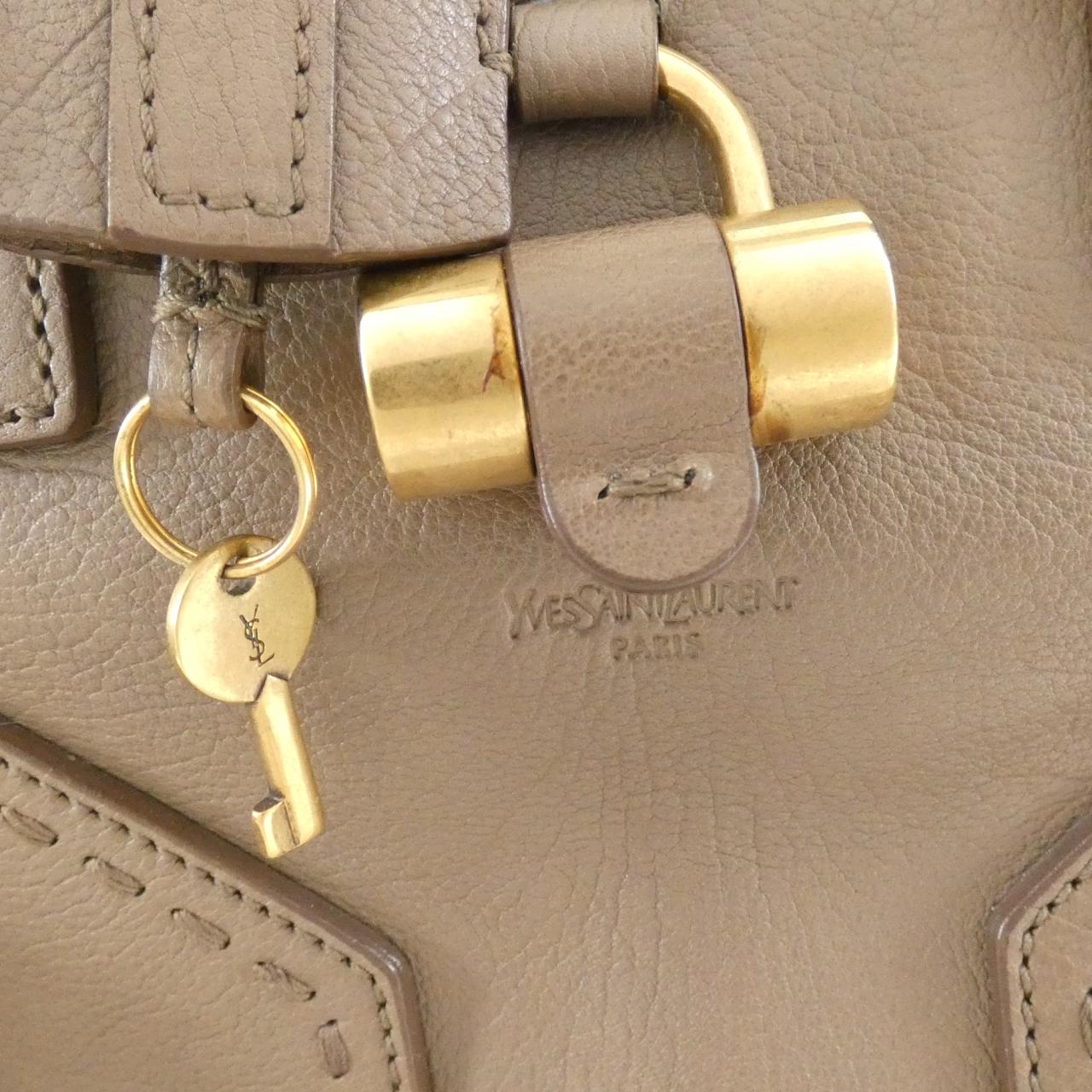 Yves Saint Laurent Weekly M  Leather Boston Bag