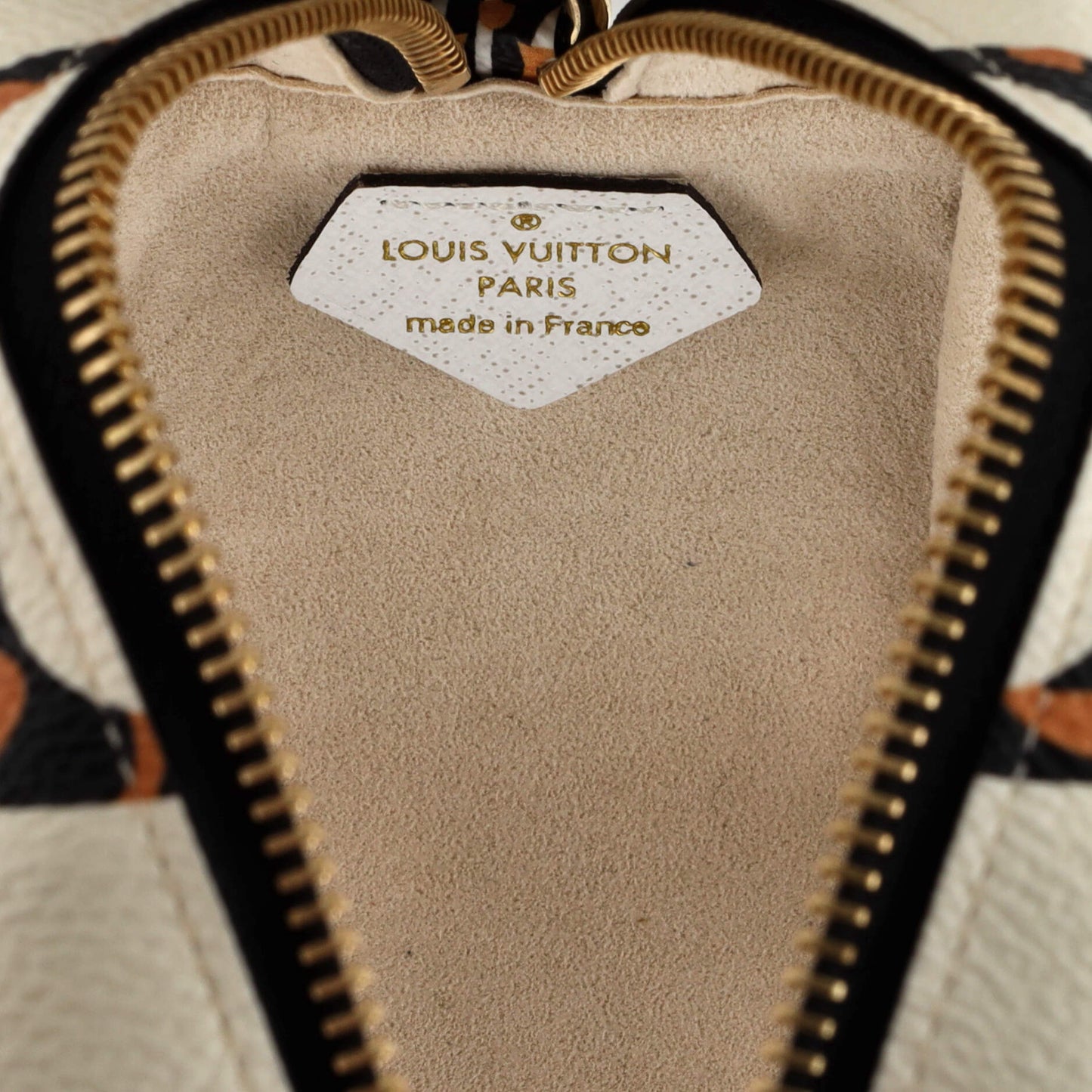 Louis Vuitton Beach Pouch Limited Edition Jungle Monogram Giant
