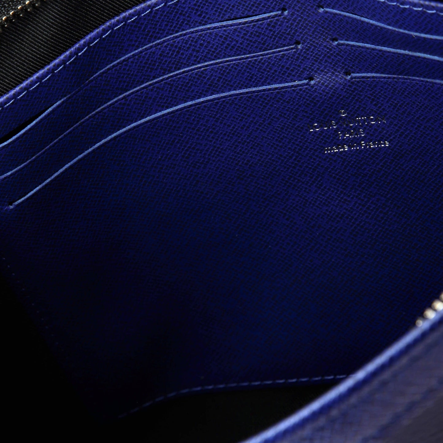 Louis Vuitton Pochette Voyage Monogram Taigarama MM