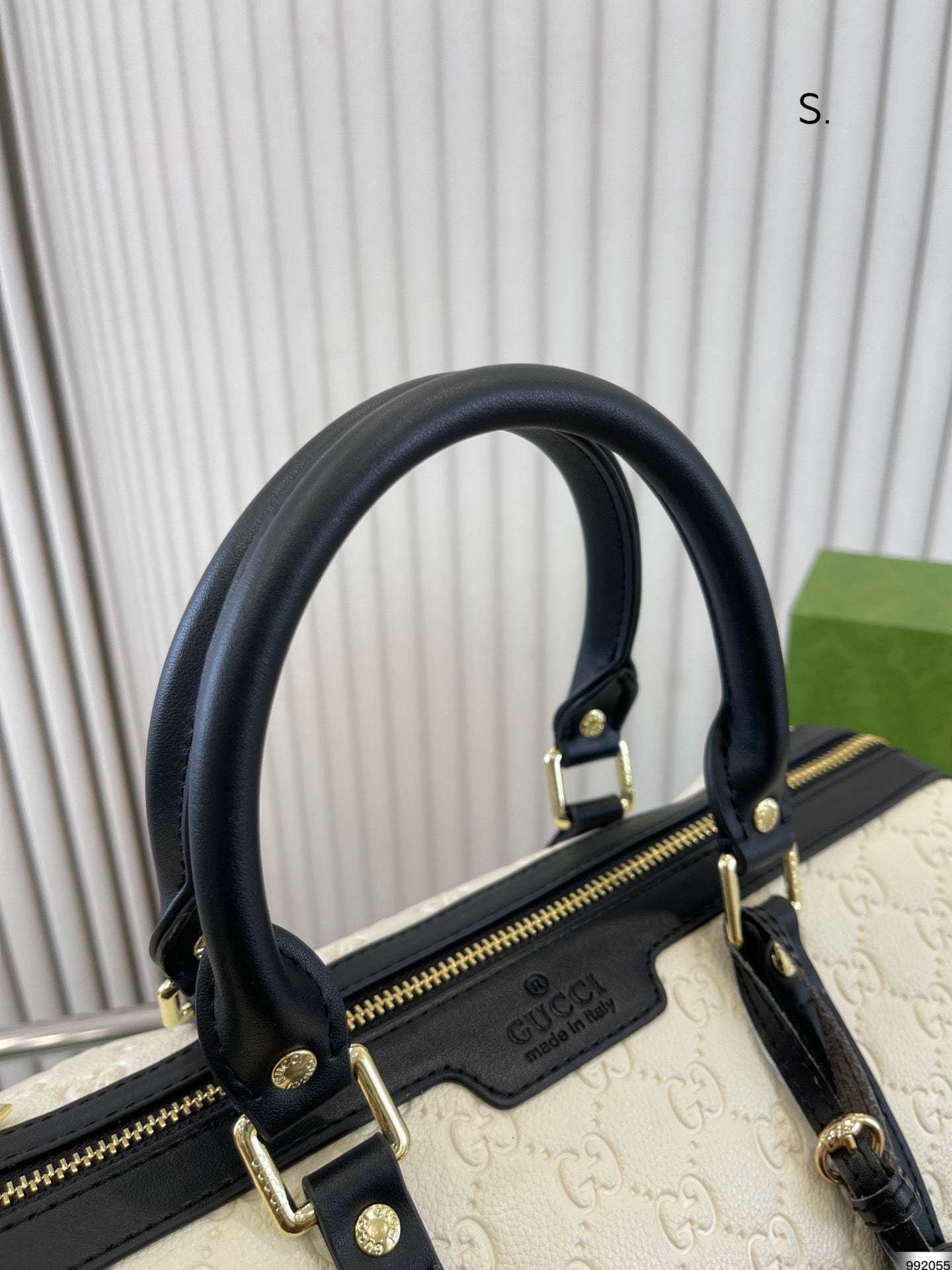 EN - New 1:1 rep  Bags GCI 537
