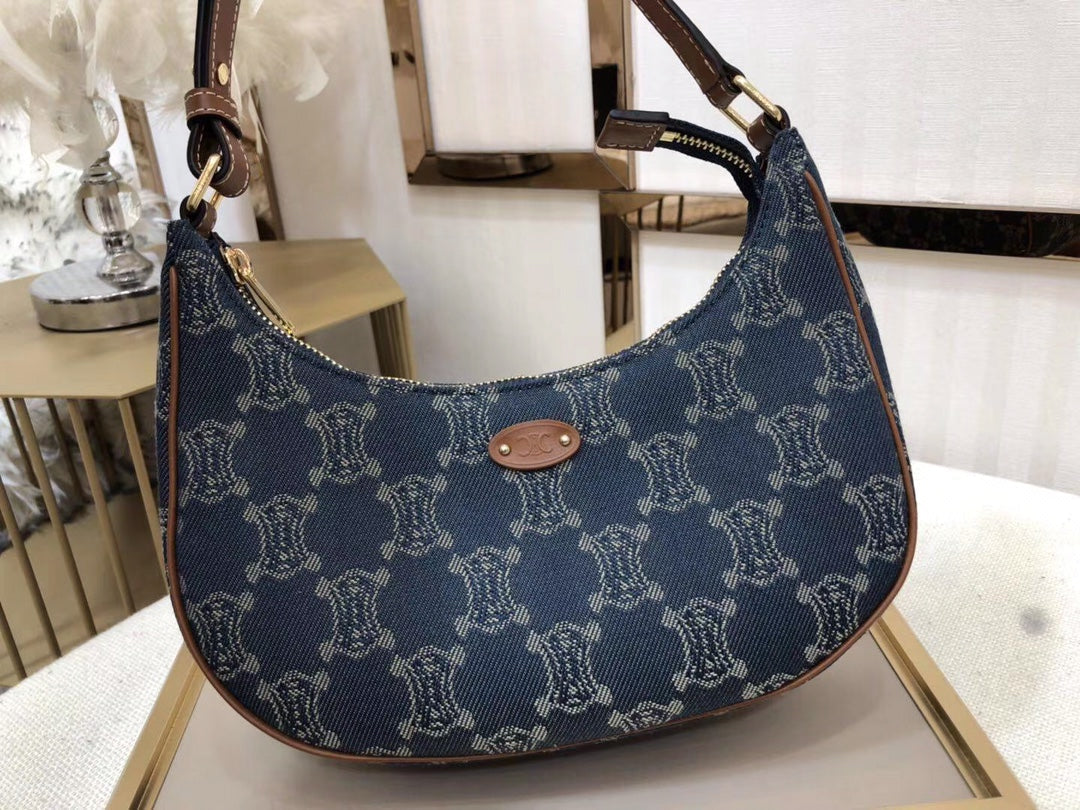 Top Quality Ava Bag In Triomphe Canvas XL Denim For Women 9in/23cm