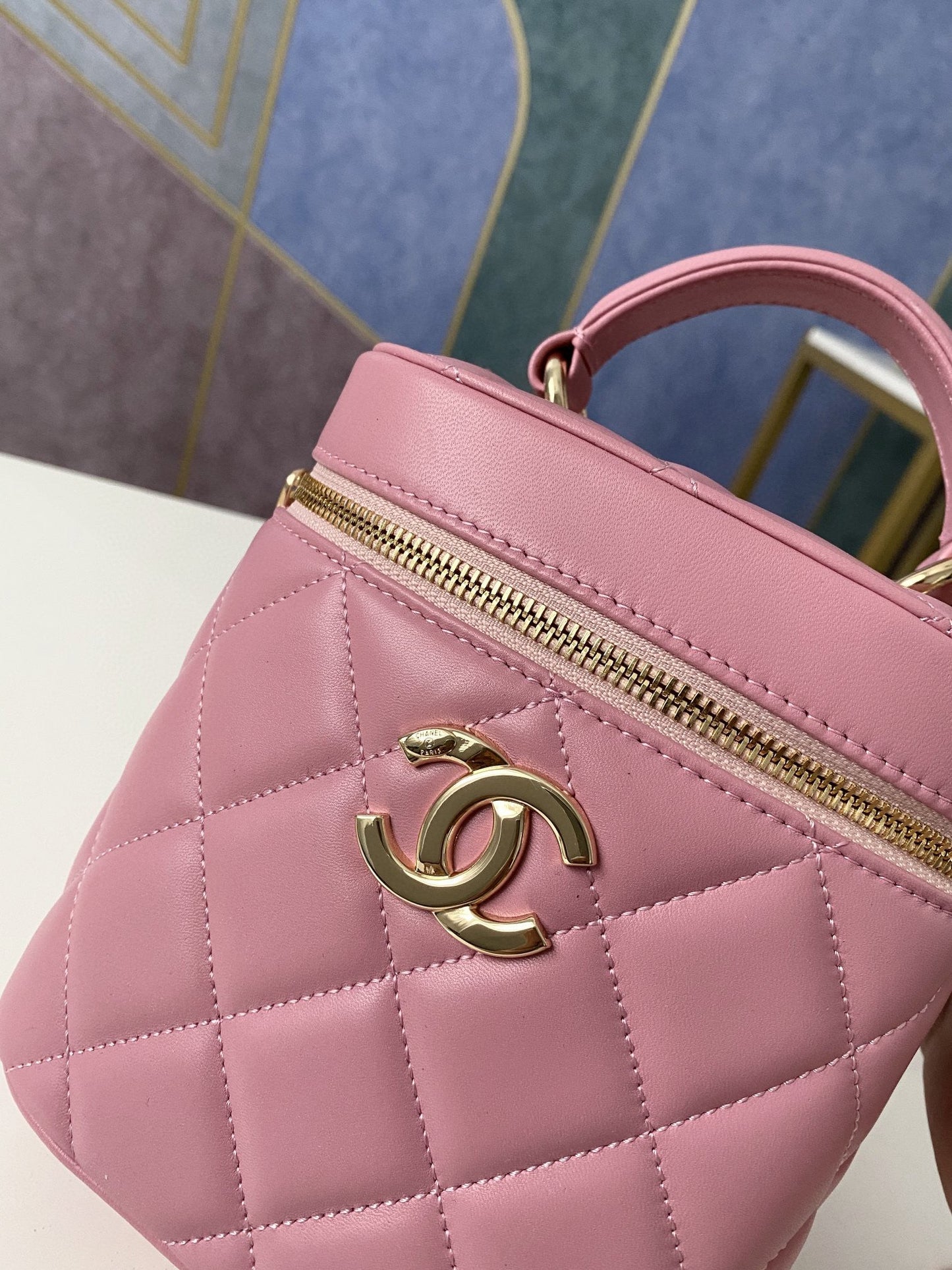 CHLVanity Case Gold Hardware PiNike For Women, Women’s Handbags, Shoulder Bags 9in/24cm