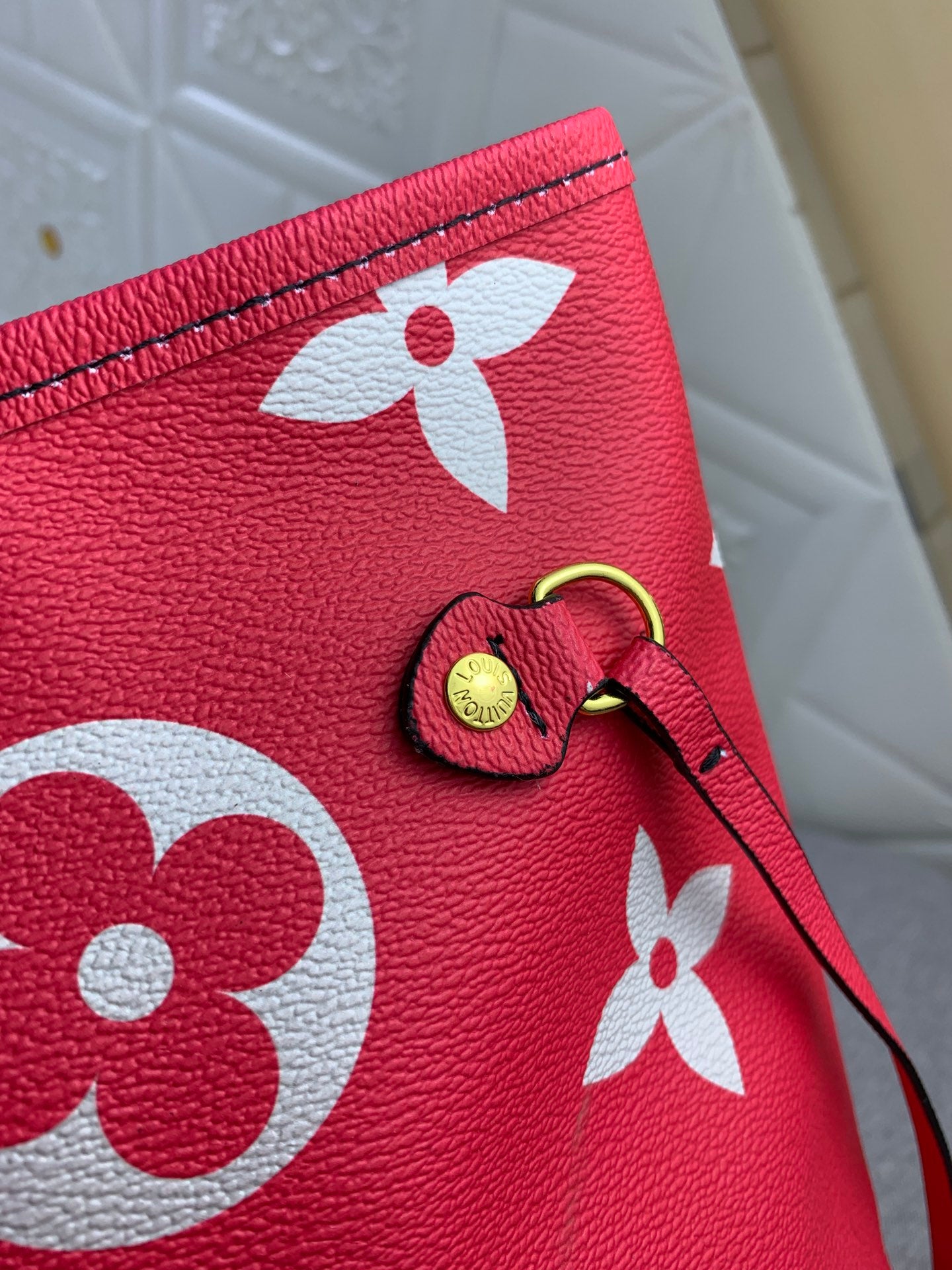 EN - New 1:1 rep Bag LUV 649