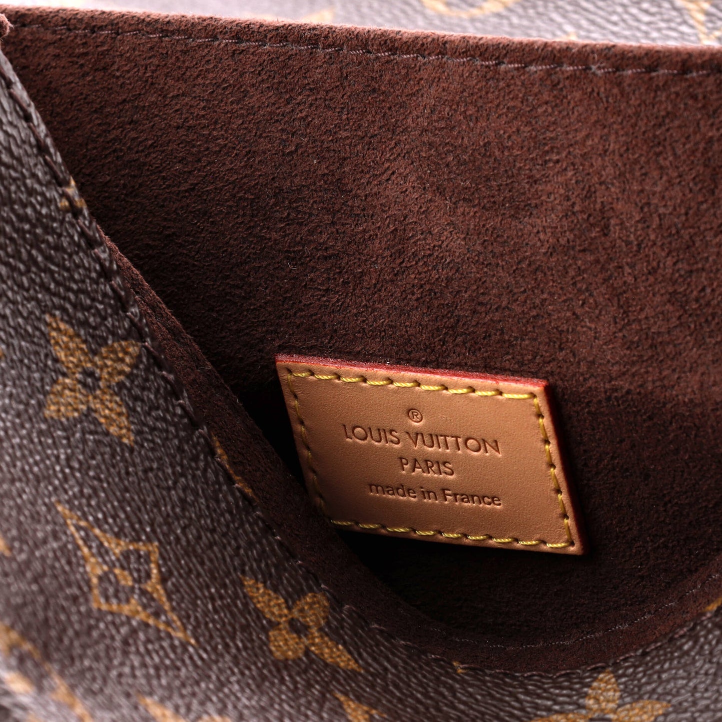 Louis Vuitton Pochette Metis Monogram Canvas