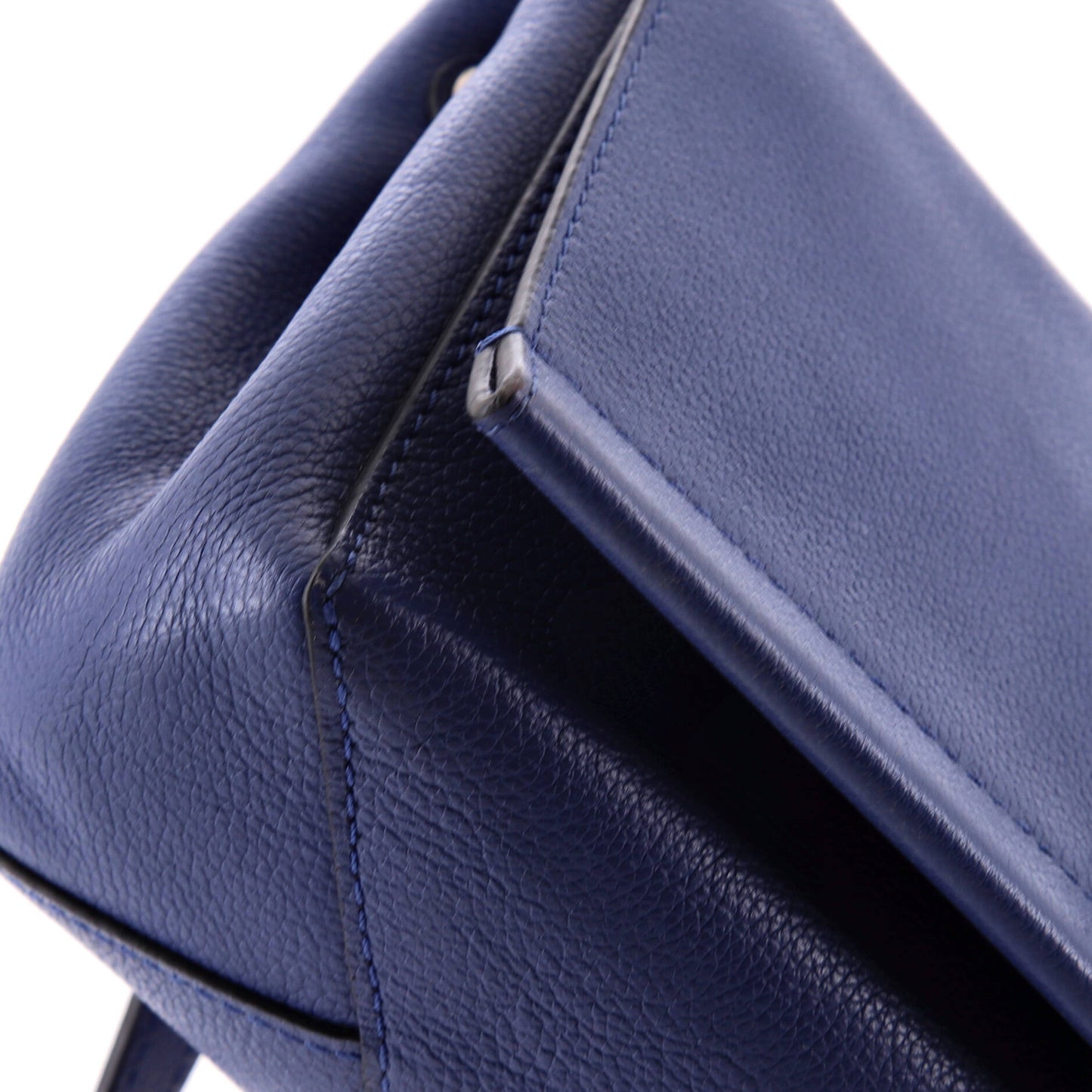 Louis Vuitton Lockme II Handbag Leather BB