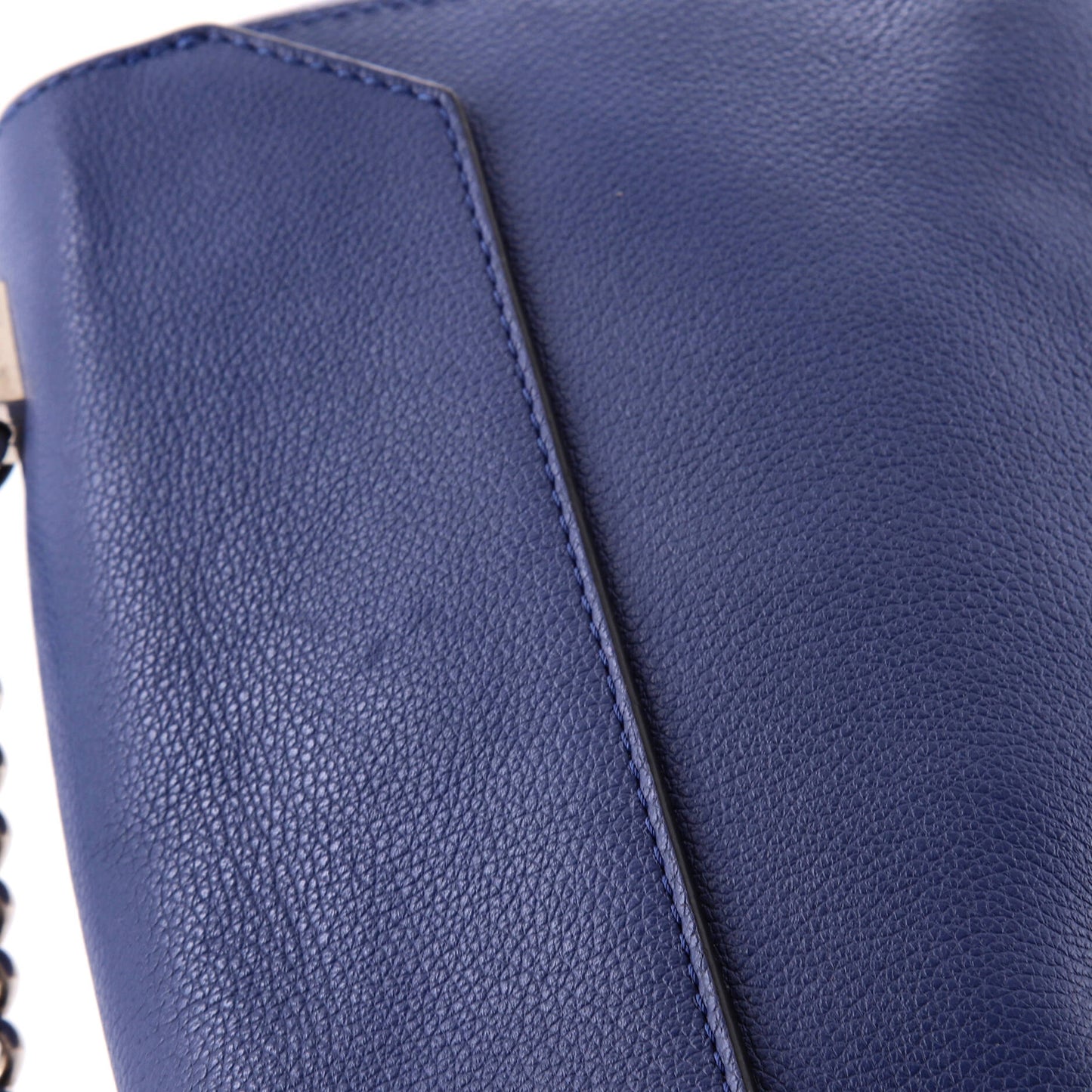 Louis Vuitton Lockme II Handbag Leather BB