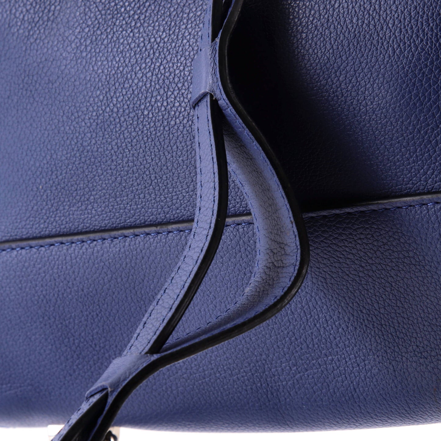 Louis Vuitton Lockme II Handbag Leather BB