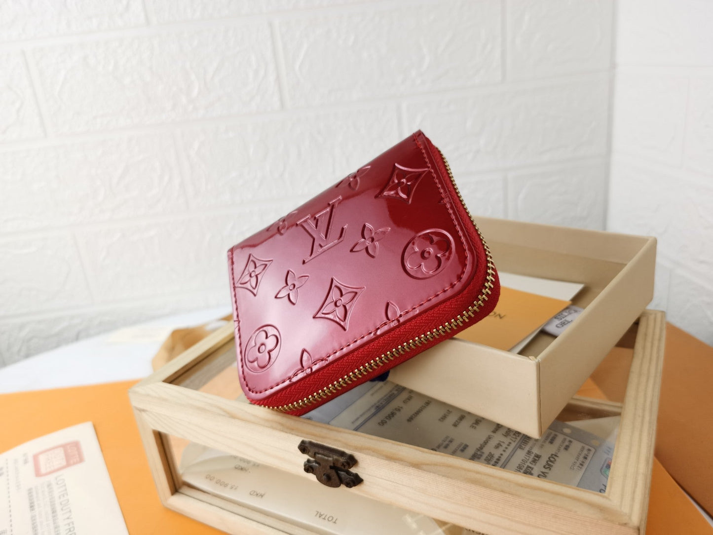 EN - New 1:1 rep  Wallet LUV 120
