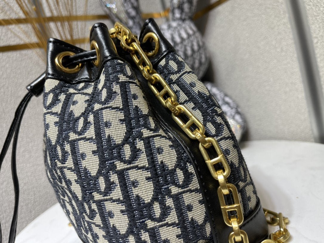 EN - New 1:1 rep  Bags DIR 258